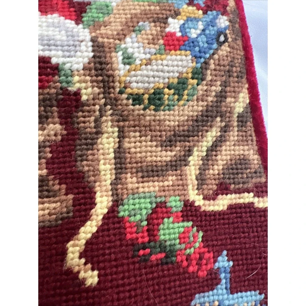 CHRISTMAS NEEDLEPOINT SANTA‎ 18